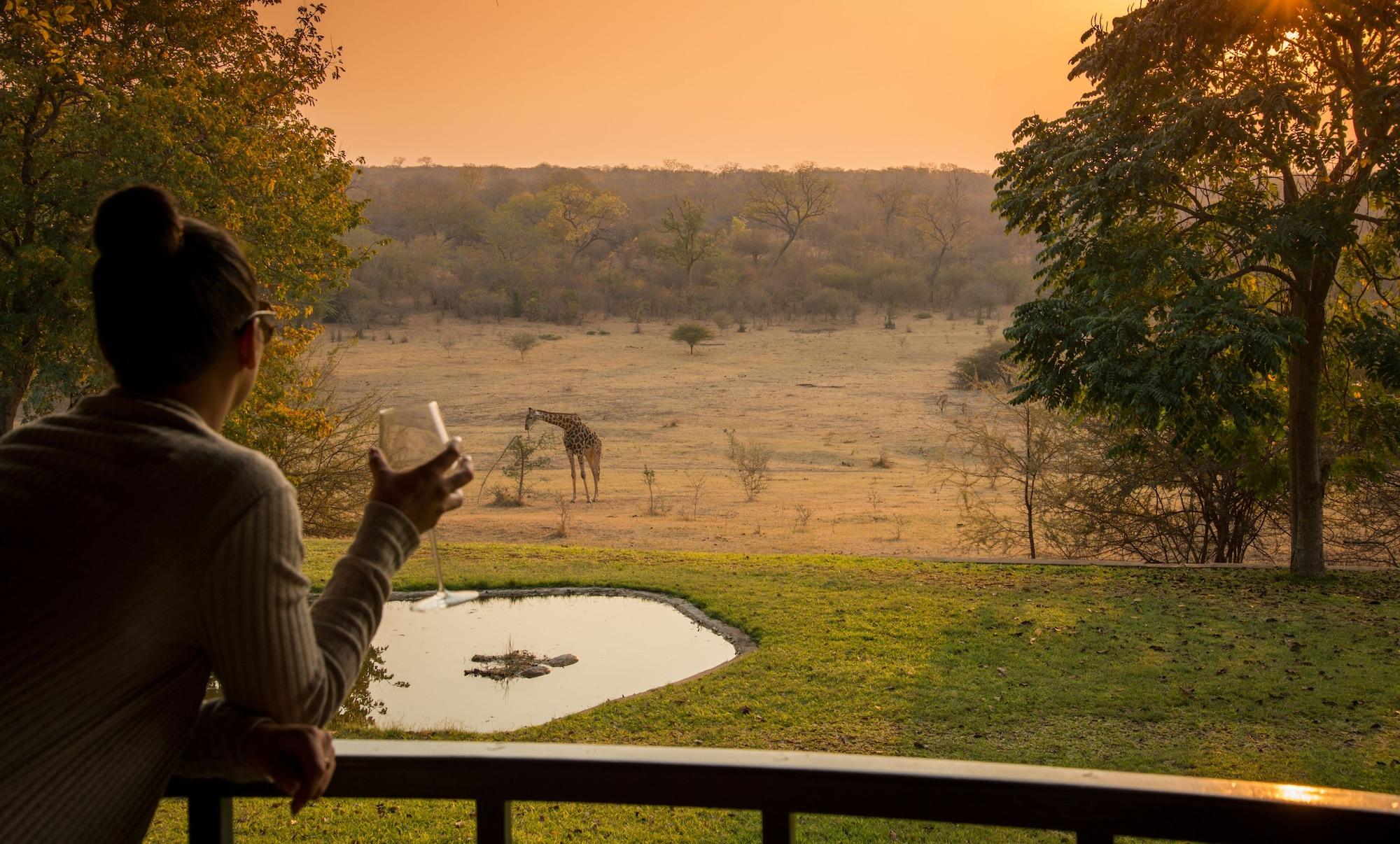 Anantara Stanley & Livingstone Victoria Falls Hotel Exterior photo